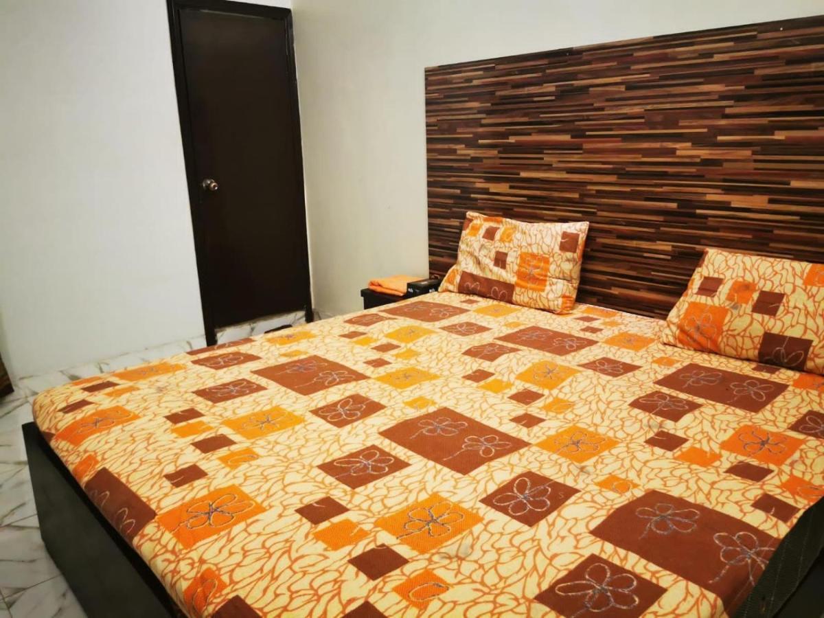 Gulshan Guest House Karachi Exterior photo