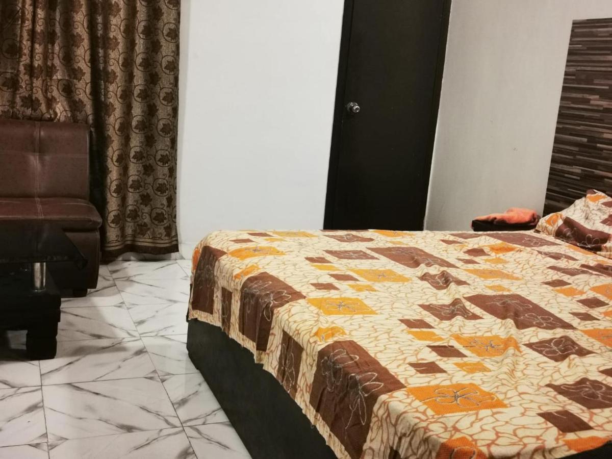 Gulshan Guest House Karachi Exterior photo