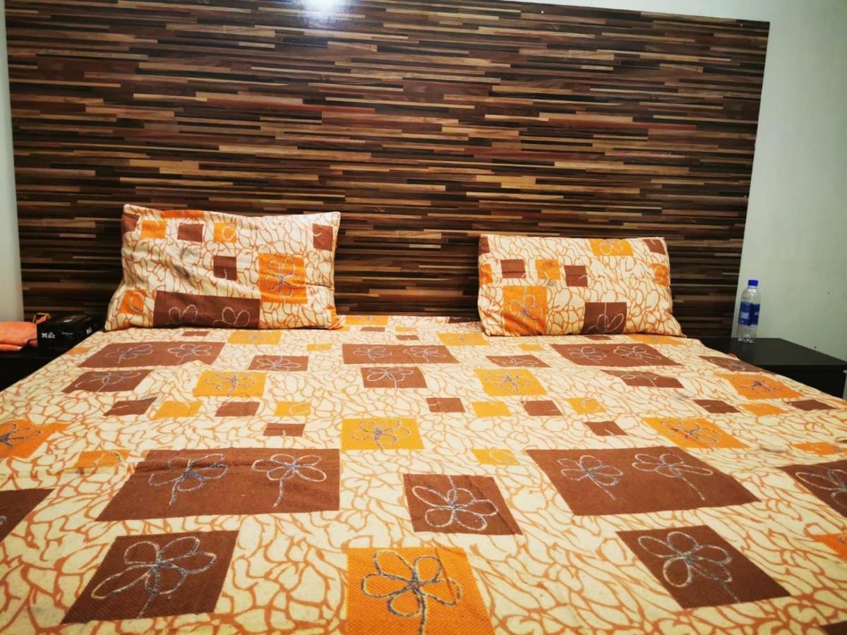 Gulshan Guest House Karachi Exterior photo